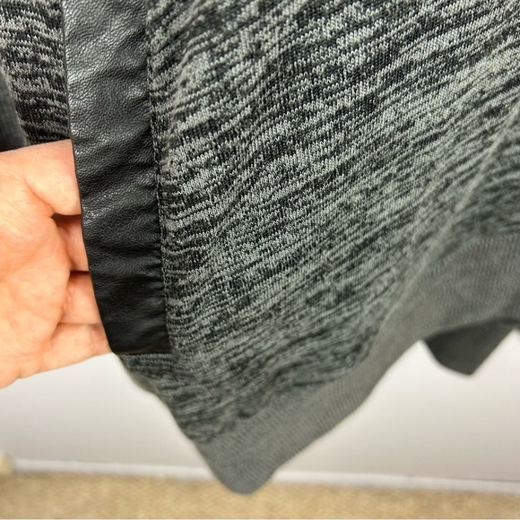 Melissa McCarthy Seven7 Long Sleeve Gray Tunic with Front Pockets Size 3X - Picture 7 of 13